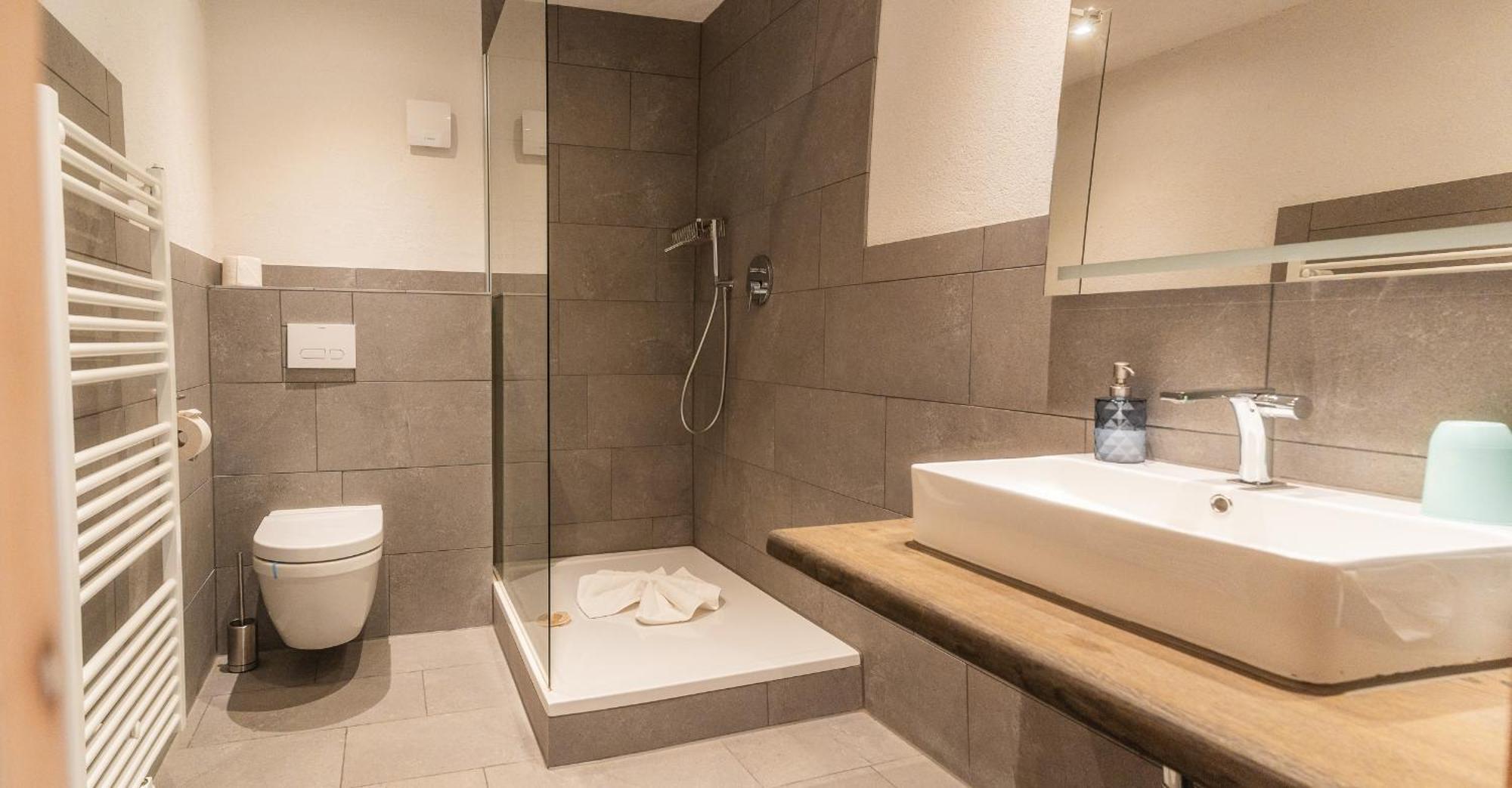 Hostel - Ron'S Guesthouse Oberstdorf Dış mekan fotoğraf